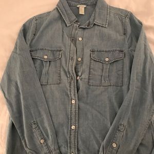 NWOT Chambray/ denim shirt